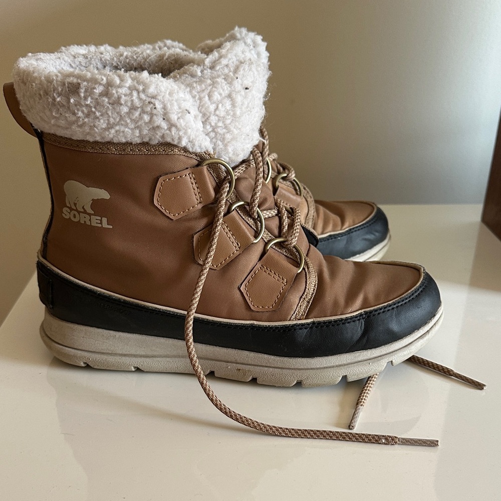Sorel Brown and Black Winter Boots